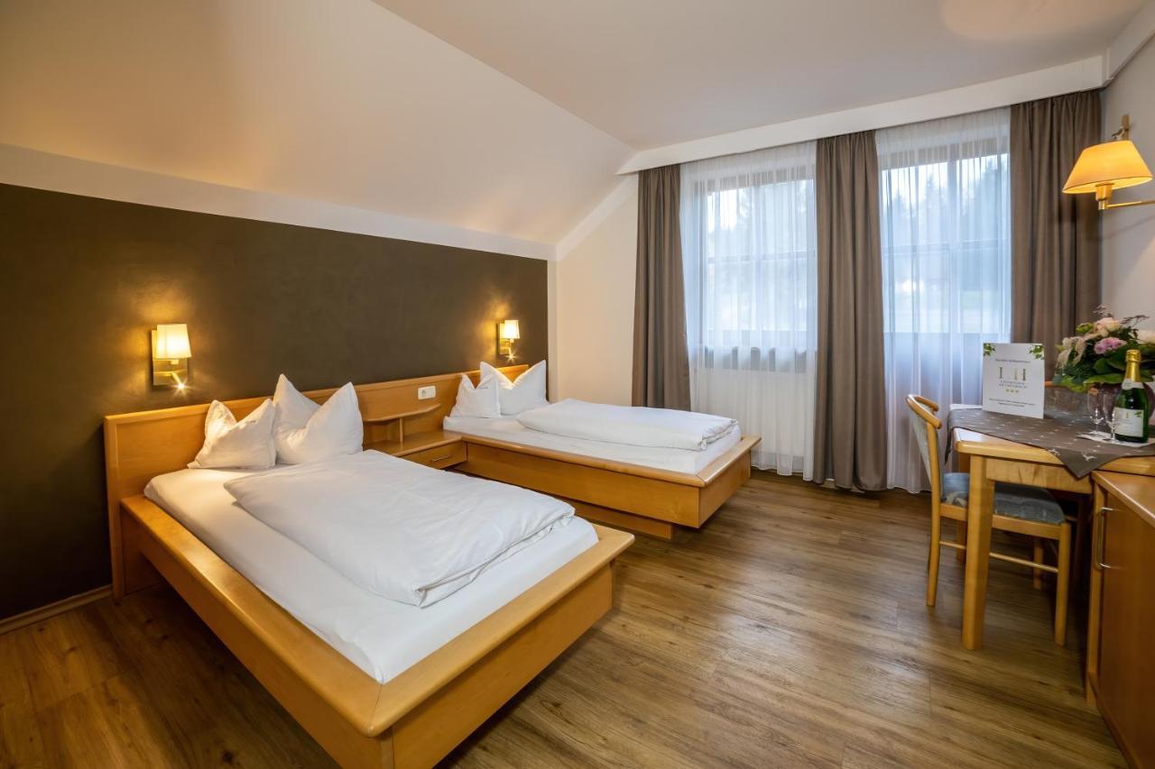 Lindenhof Hetzenbach Hotell Zell Exteriör bild